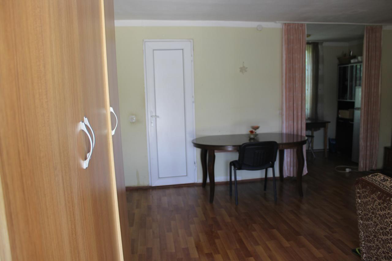 Nunuka House Apartment Tserovani Exterior photo